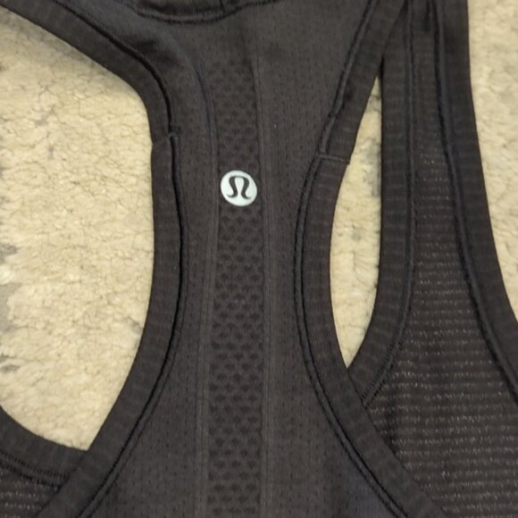 Lululemon limited edition Swiftly Tech Racerback Black / Black Toronto 10k - Picture 6 of 7